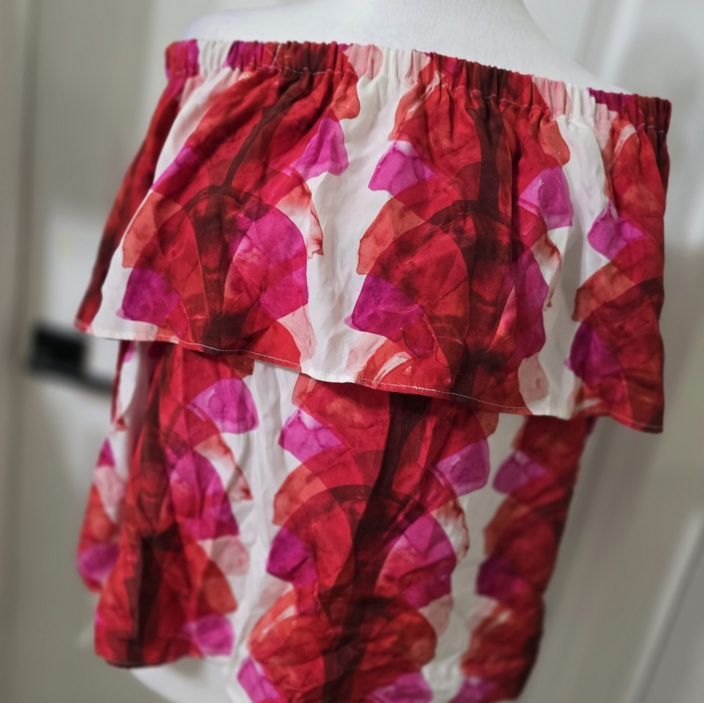 Womens blouse size‎ small